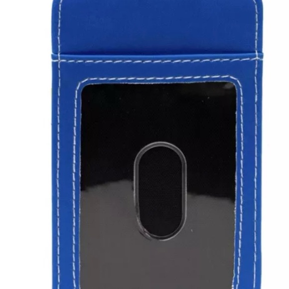 Disney’s Donald Duck ID Cardholder NWT - Picture 4 of 5